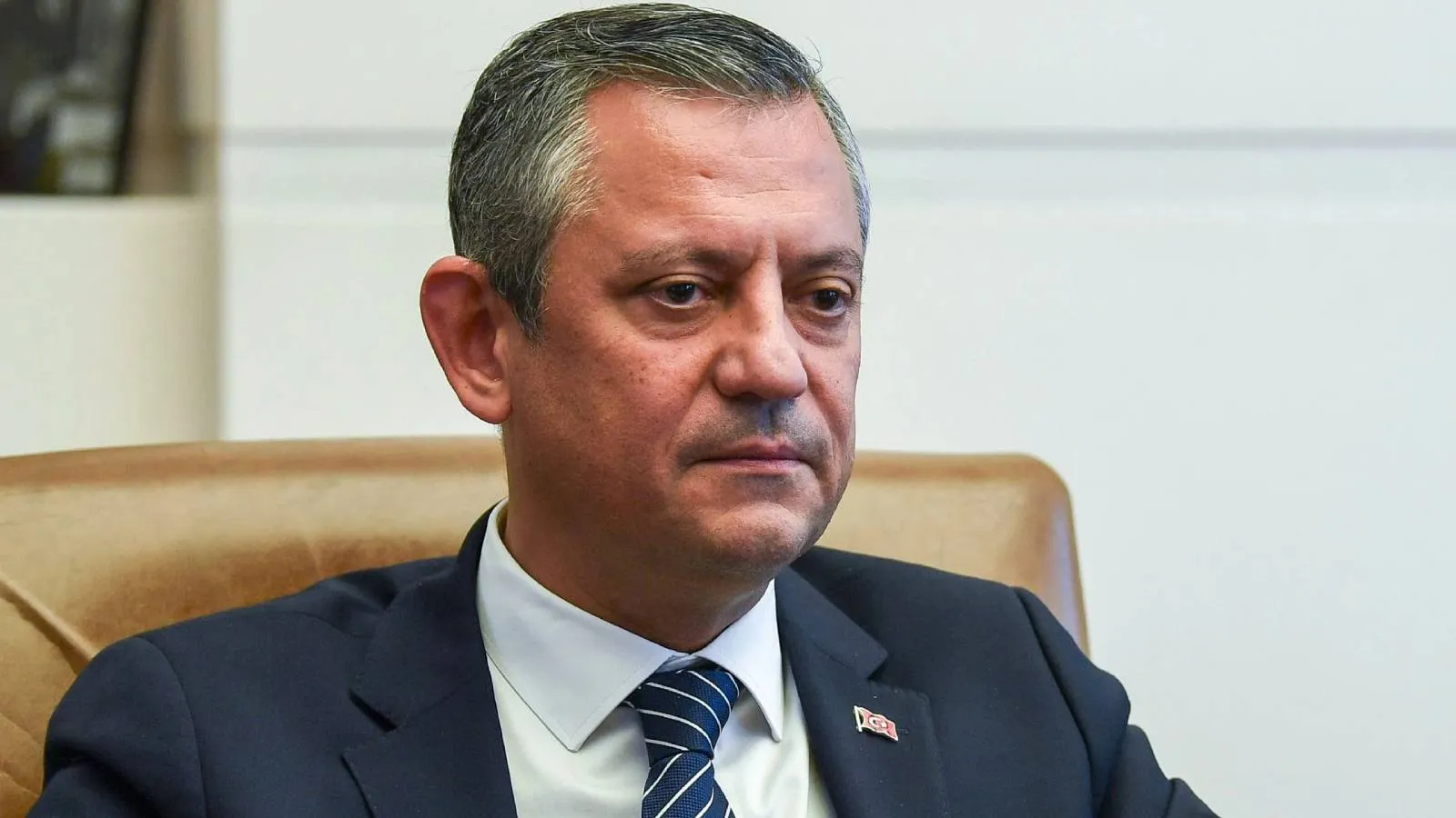 CHP lideri Özel: Türkiye tarihi bir dönemin içinde, ya otokrasi ya demokrasi tercih edilecek; CHP'yi kapatmak isteyen varsa denemesi bedava!