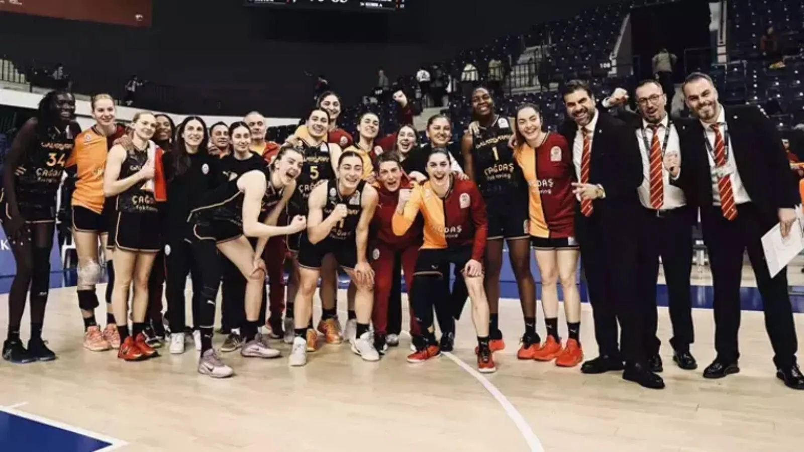 Galatasaray Çağdaş Faktoring, Emlak Konut'u 9 sayı farkla geçerek adını finale yazdırdı