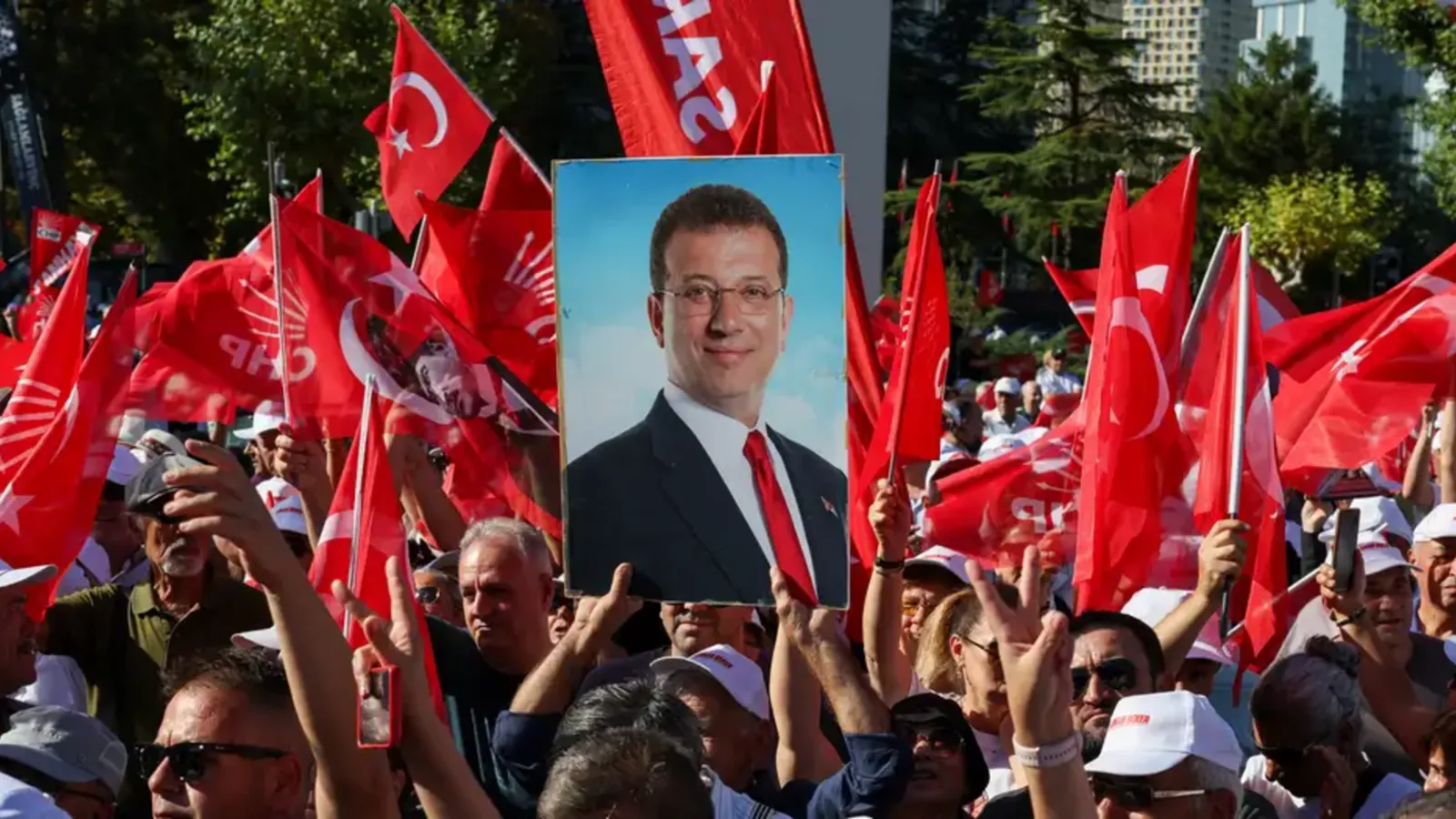 19 Mart'tan bir yıl sonra: Türkiye'de yargıya güven nerede?