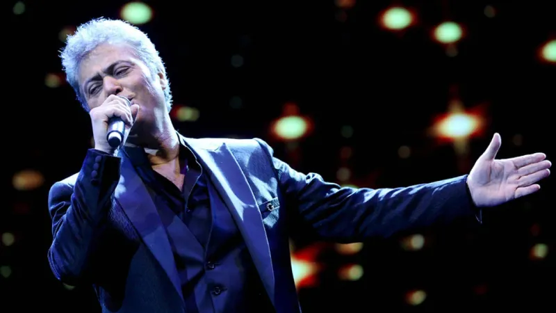 Cengiz Kurtoğlu hastaneye kaldırıldı, konserleri iptal edildi!