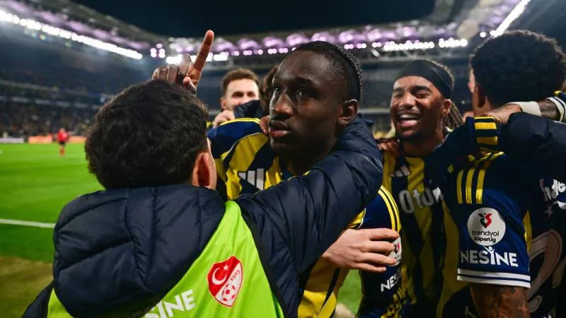 "Fener ipten döndü" | Günün spor manşetleri
