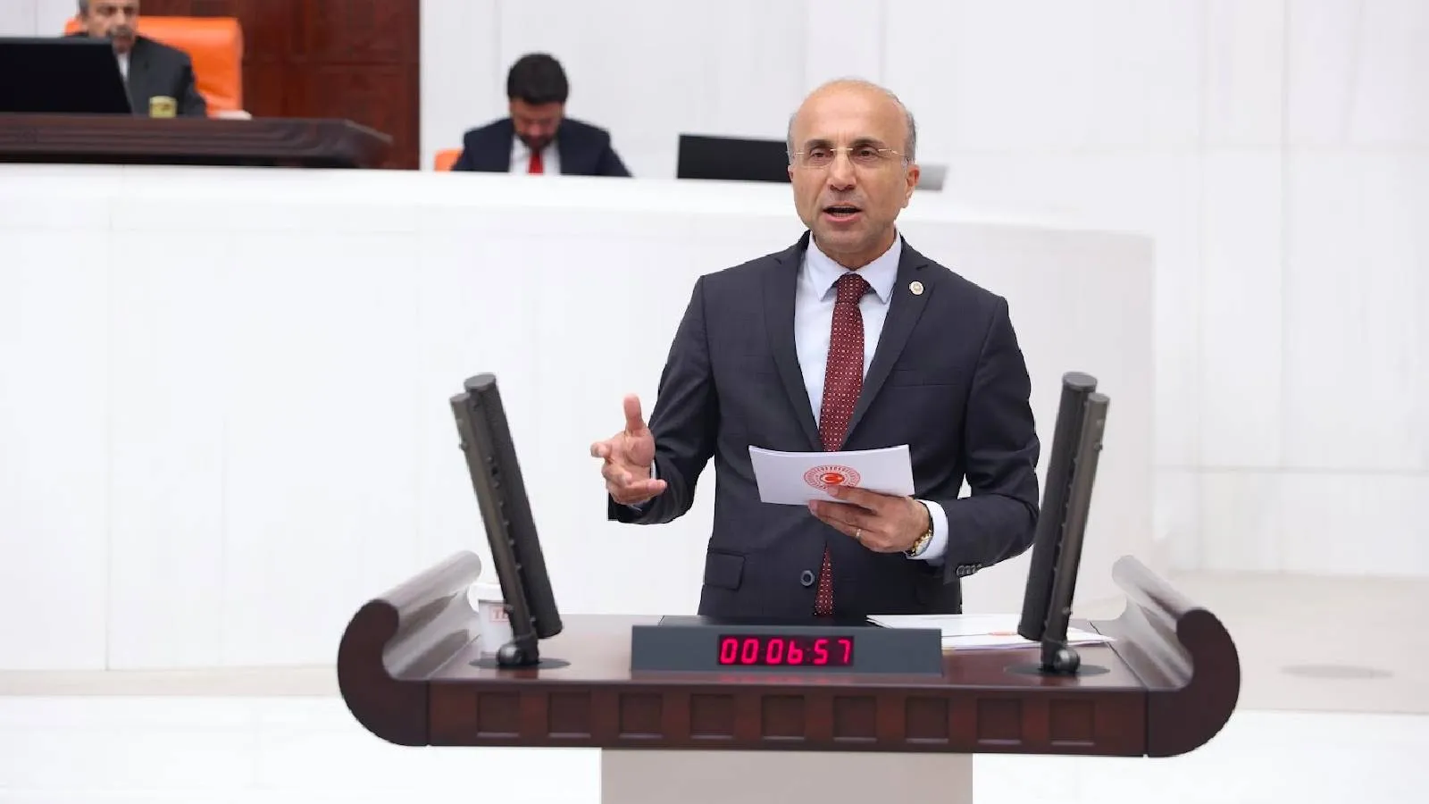 CHP'li Aşkın Genç'ten TBMM'de 'Diyanet' tepkisi: Diyanet'in bir dakikalık harcaması 90 emeklinin ikramiyesine denk