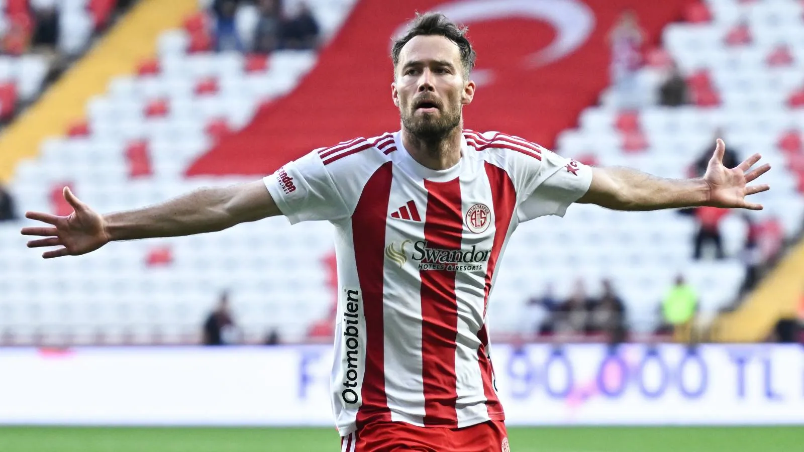 Antalyaspor, 3 puanı 3 golle aldı