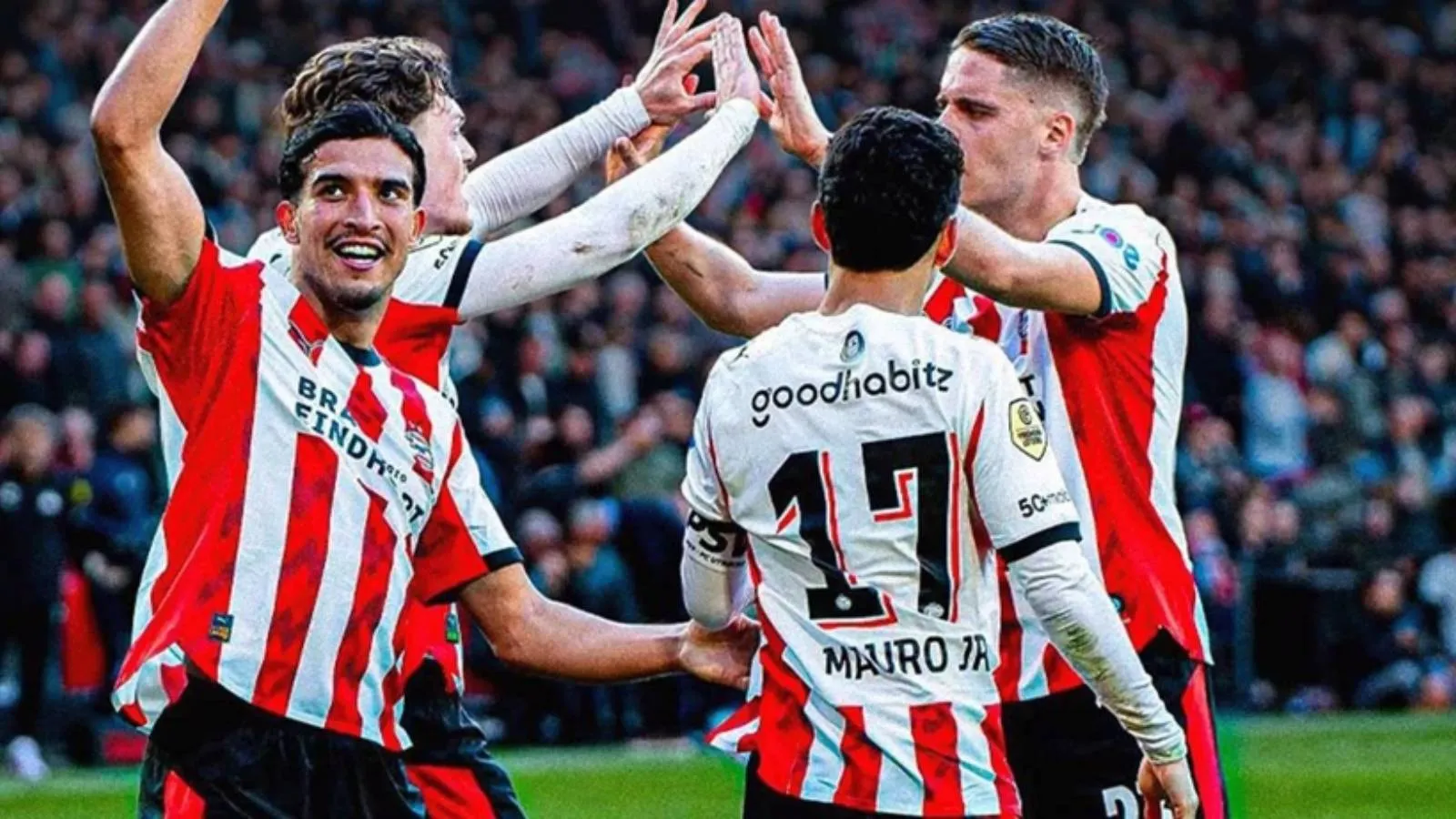 Hollanda'da PSV, ligin bitimine 5 hafta kala 27. şampiyonluğunu ilan etti!