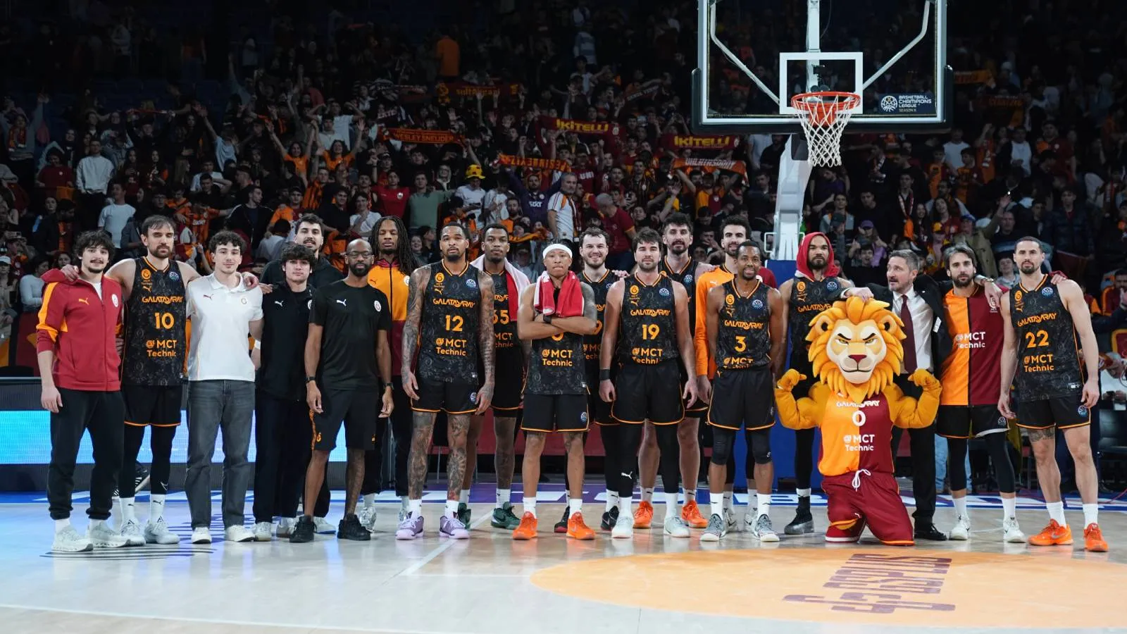 Galatasaray'ın Merkezefendi maçı Avrupa fikstürü nedeniyle ertelendi