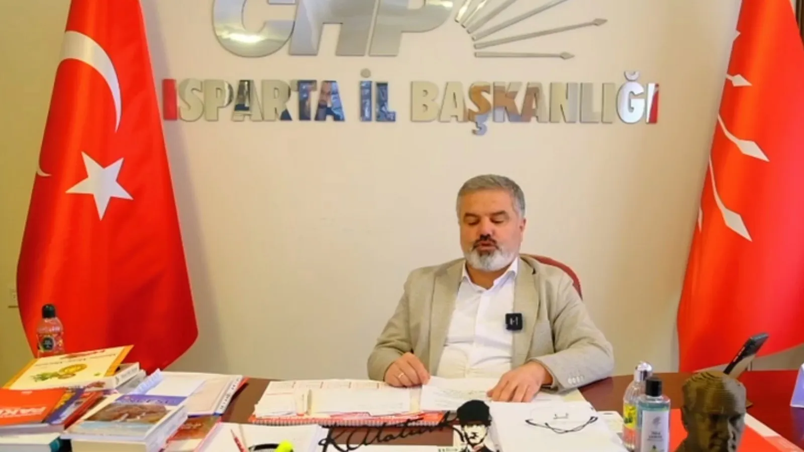 AKP'li Er'in Isparta milletvekili Halıcı hakkındaki iddialarına CHP'den yanıt: Yargı kararı açık; asılsız konuşmalar iyi niyetle açıklanamaz