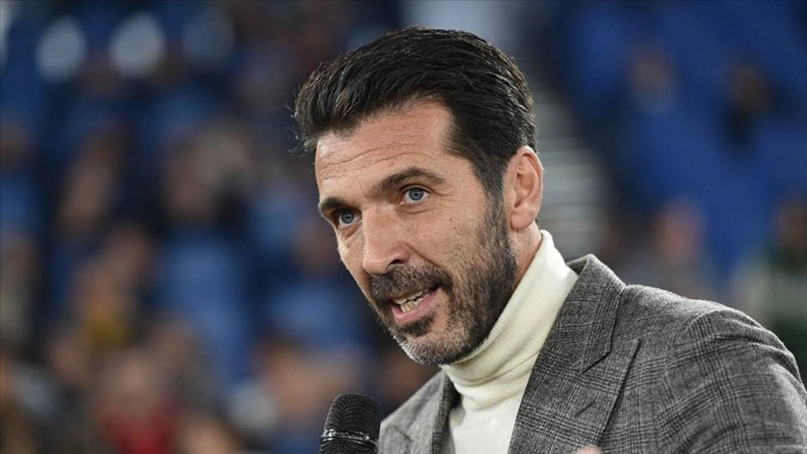 İtalya'da istifalar peş peşe geldi: Gianluigi Buffon da görevi bıraktı