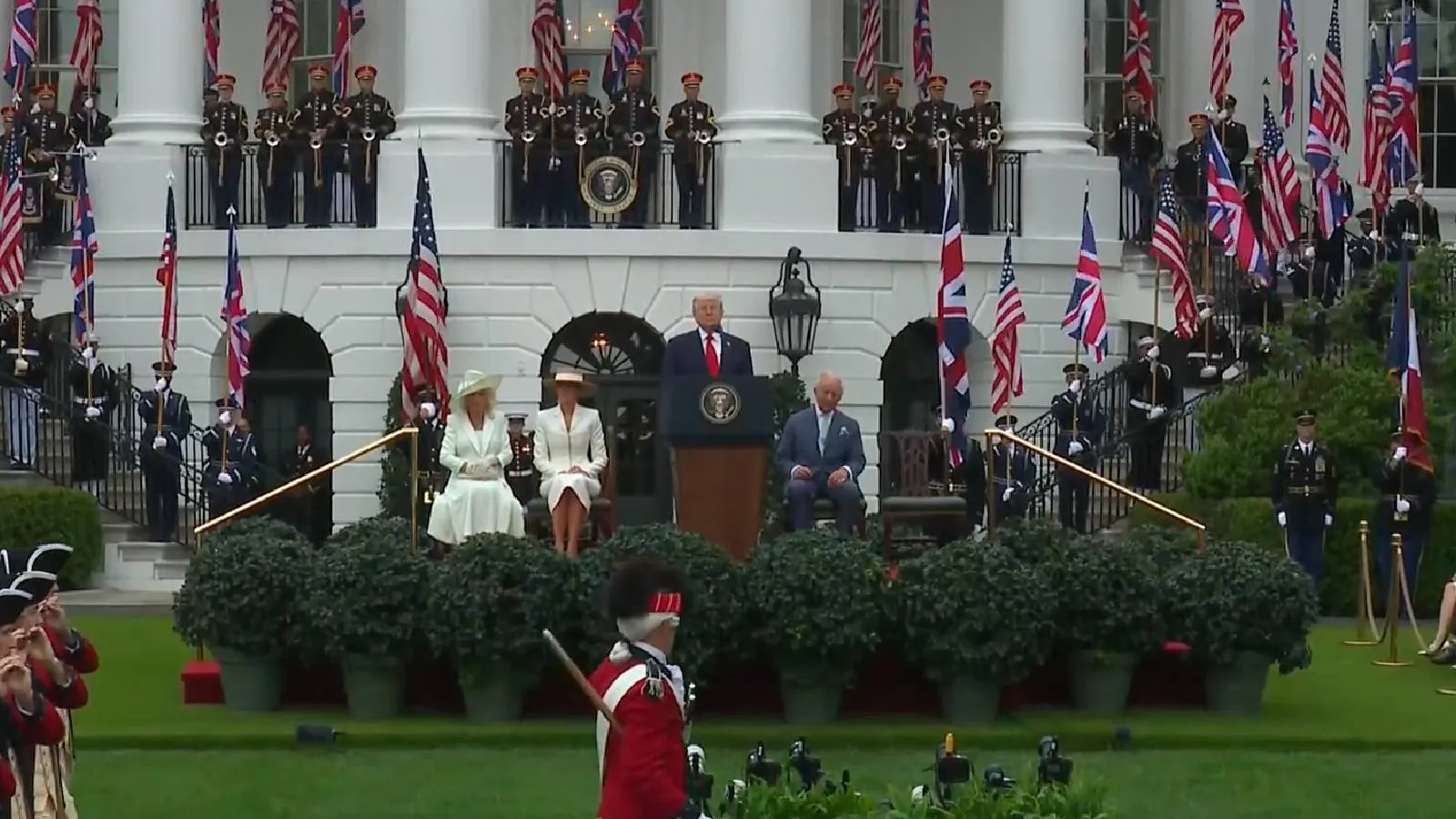 Trump, Kral 3. Charles'ı Beyaz Saray'da ağırladı: Amerikalıların İngilizlerden daha yakın dostu olmadı