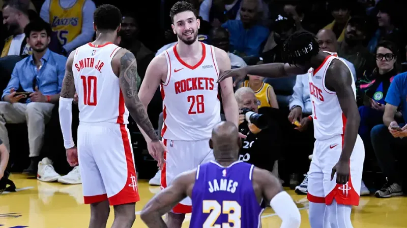 Alperen Şengün’le LeBeon James arasında düdük gerginliği: Bunu sen diyemezsin!