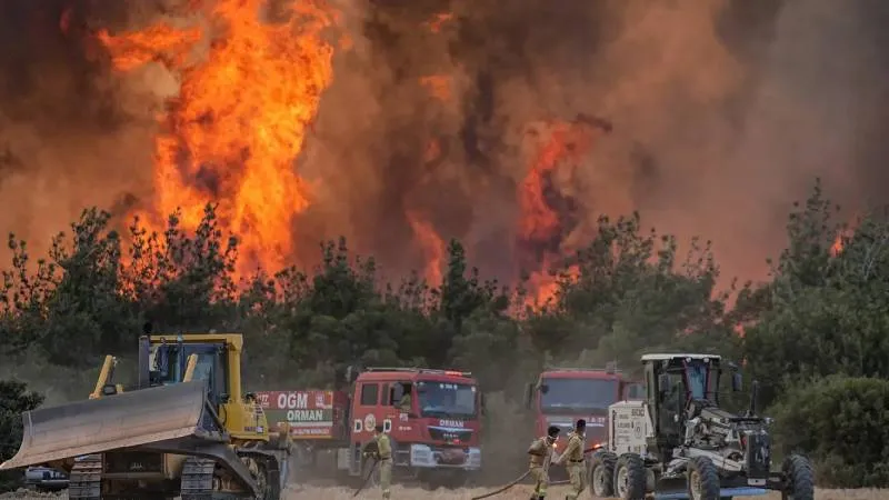 10 kişinin hayatını kaybettiği 5 ildeki orman yangınları için dikkat çeken karar: Bakanlık 36 personel için soruşturma izni vermedi!