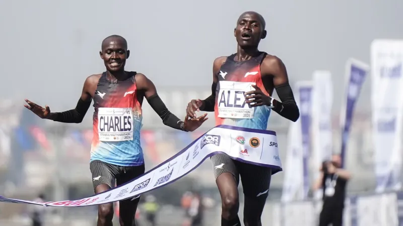 Türkiye İş Bankası 21. İstanbul Yarı Maratonu kazananları belli oldu: Erkeklerde Kenyalı ikizler zirvede; Ali Kaya Türkiye şampiyonu oldu