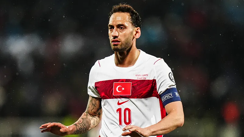 Galatasaray'dan Hakan Çalhanoğlu hamlesi