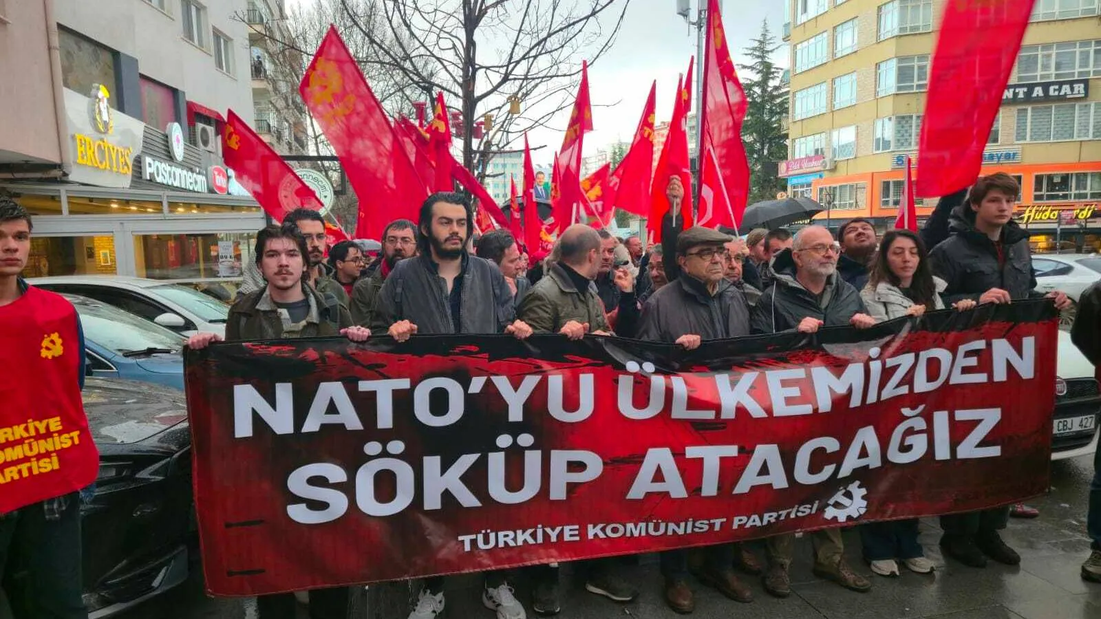 TKP'den Ankara'da 'NATO'suz Türkiye' yürüyüşü: NATO'yla yapılan gizli anlaşmaları açıklayın