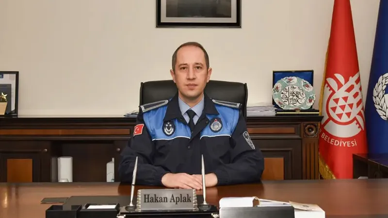 İBB davasında suç duyurusu: Şikayetçinin oğlu, polisleri kendi aracına bindirip Zabıta Müdürü Hakan Aplak'ı sorguya çekmiş