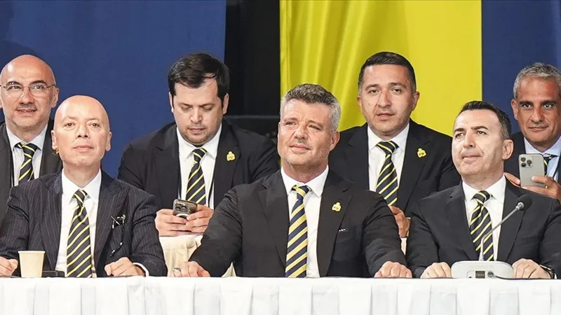 RT @T24spor: Fenerbahçe'de olağanüstü hal!