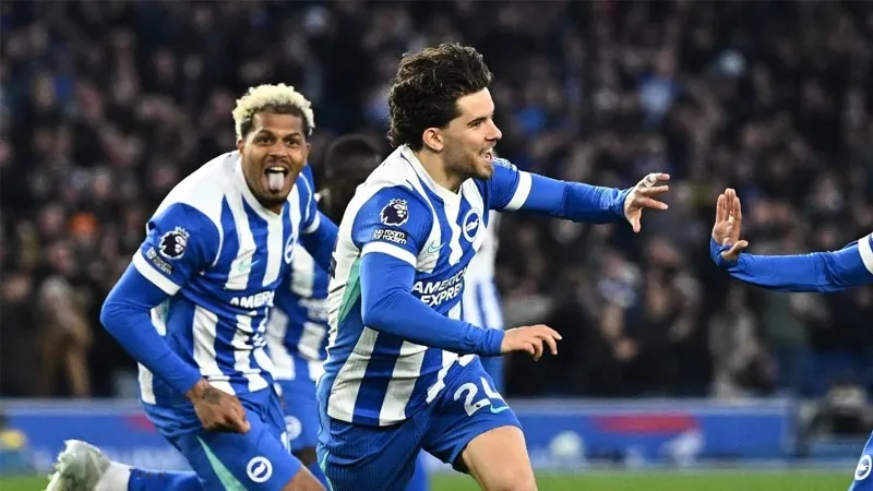 Ferdi, Chelsea'yi avladı, Brighton farklı kazandı