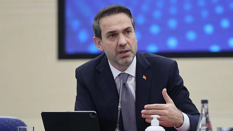Enerji Bakanı Bayraktar: Vatandaşlarımızın üzerindeki fatura yükünü üstleneceğiz