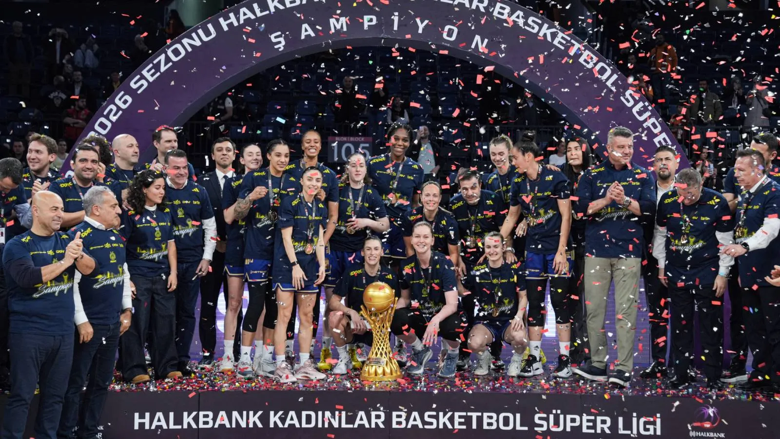Namağlup Fenerbahçe Opet, Galatasaray Çağdaş Faktoring'i devirdi; üst üste 8. kez şampiyon oldu!
