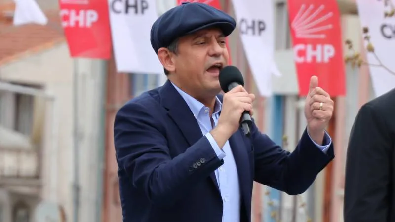 Özgür Özel: Ekrem Başkan'ın yerine bana bir cumhurbaşkanı adayı lazım; adayım olmaya var mısınız?