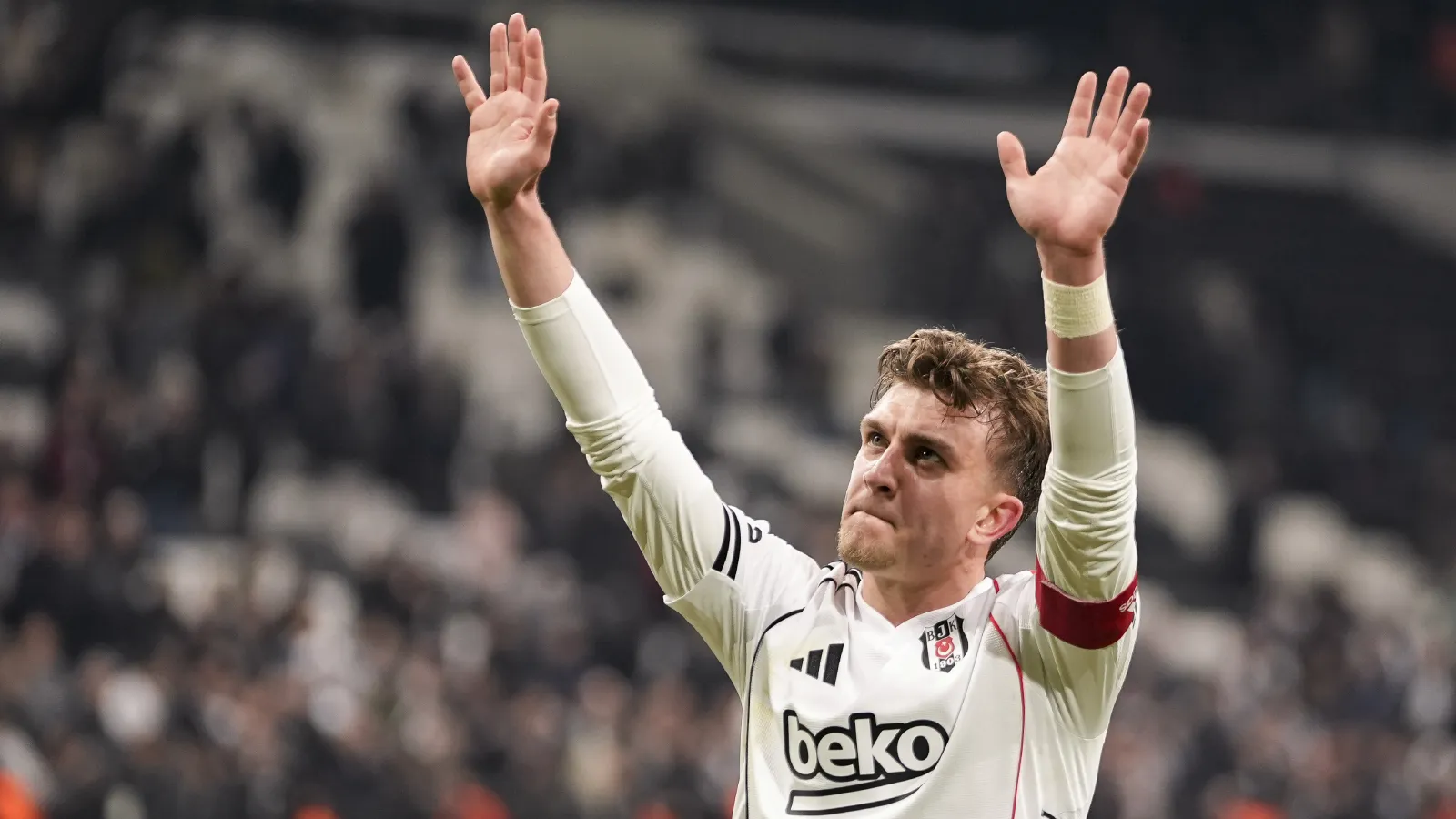 Gereksiz eleman Rıdvan Yılmaz!
