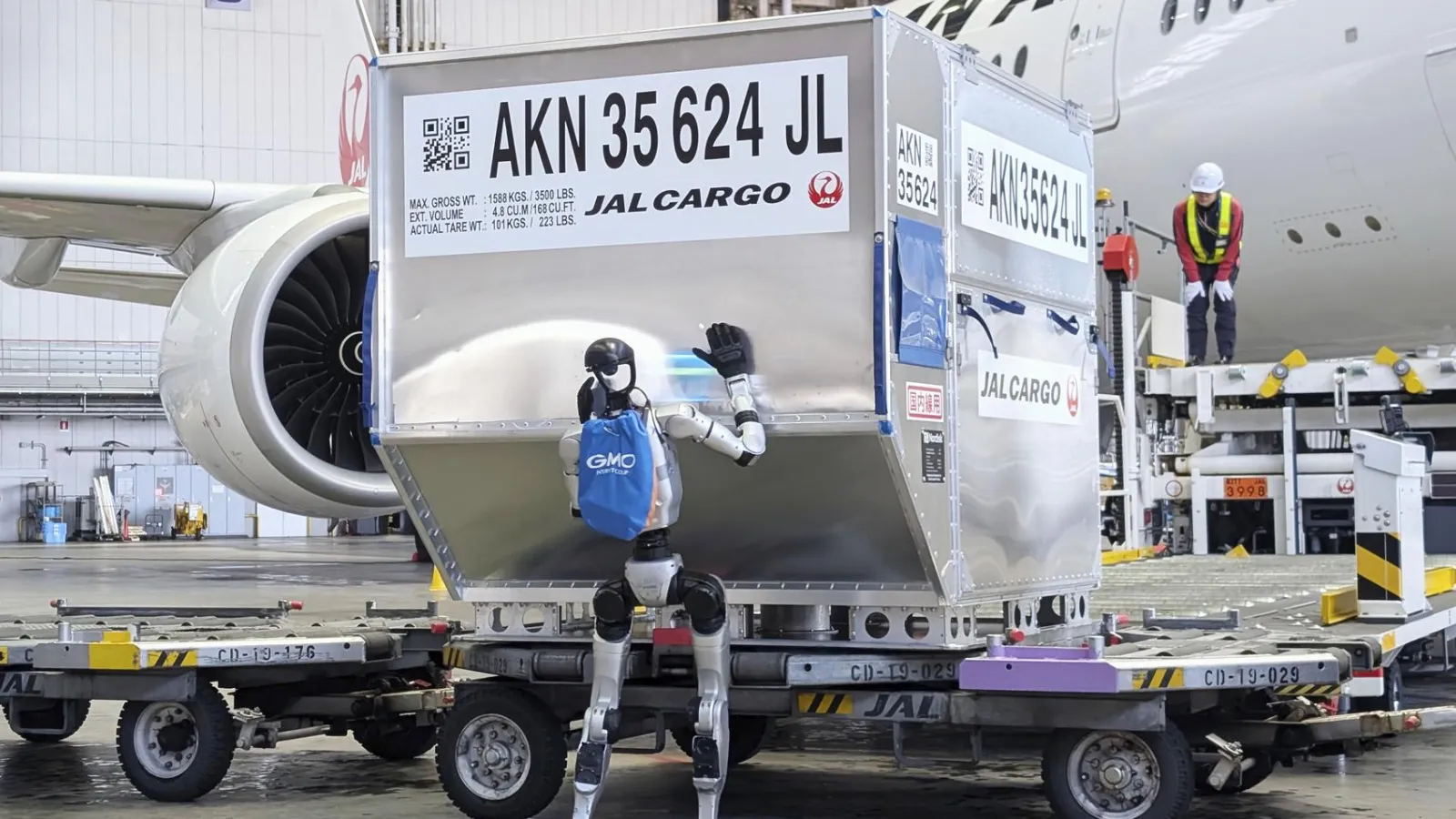 Japon havalimanlarında Çin malı 'insansı robot' dönemi