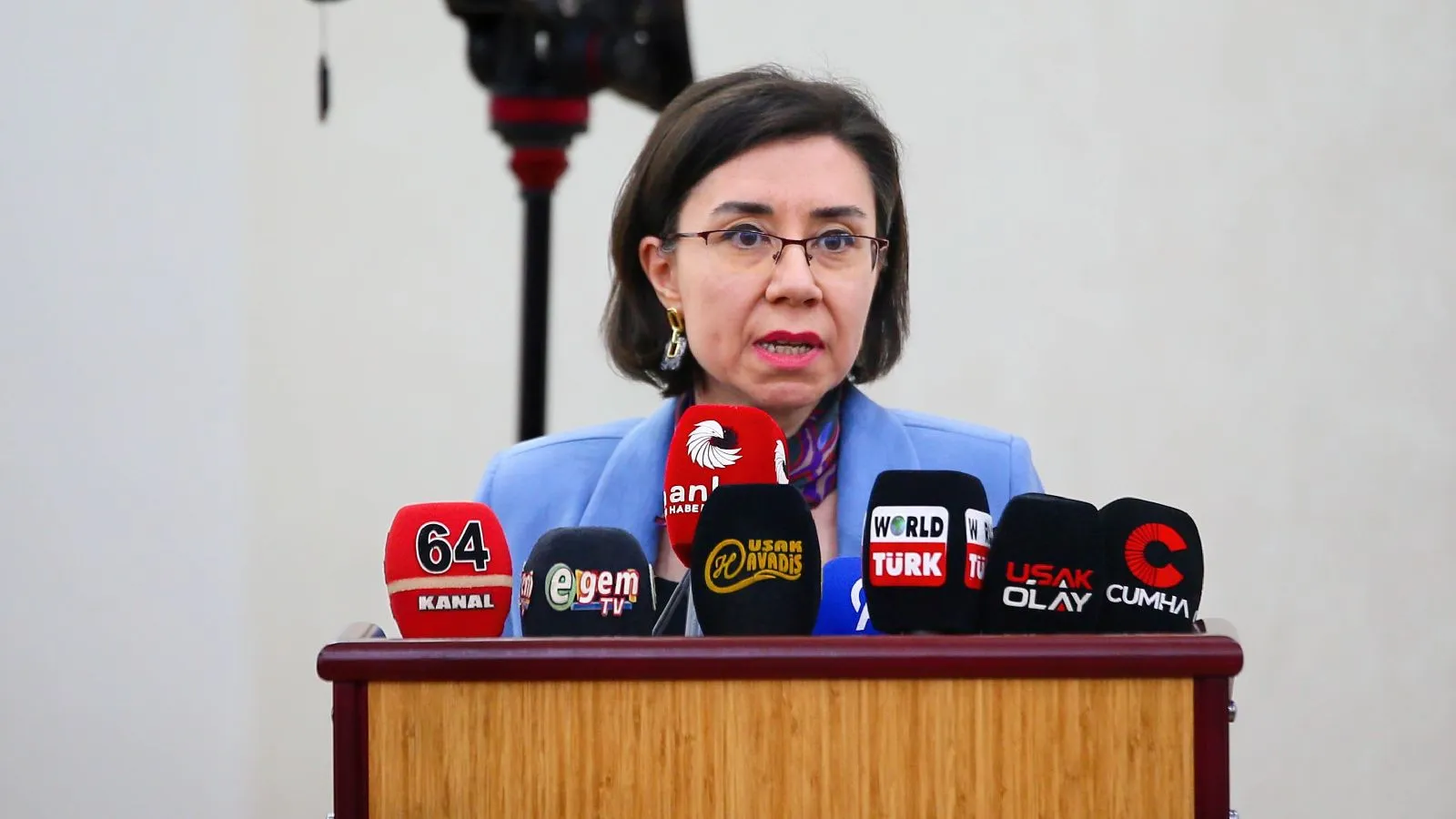 Uşak Belediye Başkanı Özkan Yalım'ın yerine CHP'li Meclis Üyesi Hatice Terekeci Özkan seçildi