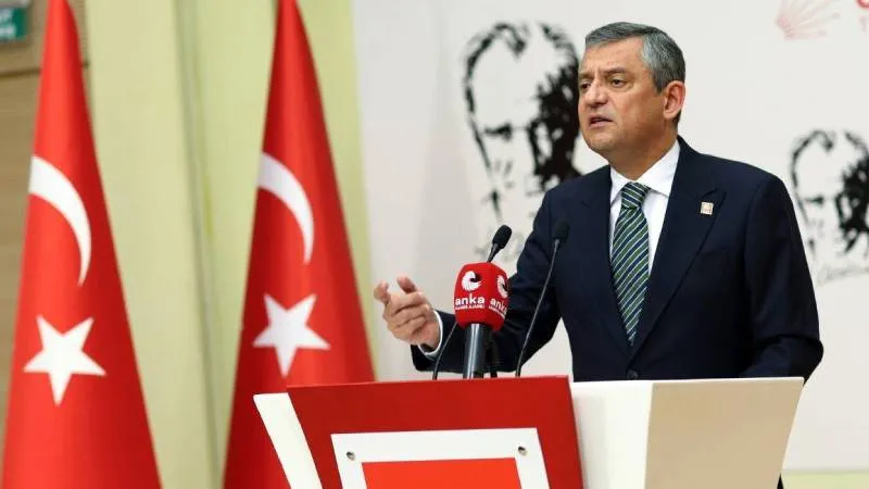 Abdulkadir Selvi: Özel'in ara seçim çıkışı AKP ve CHP'de blöf olarak görüldü; istifa edecek milletvekillerine dair çalışma yapılmamış