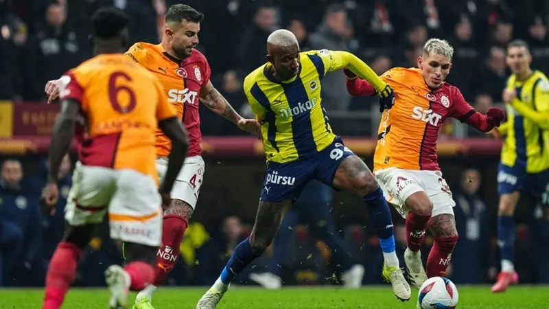 Fenerbahçe derbide deplasman seviyor; son 10 maçta sadece 1 kez kaybetti