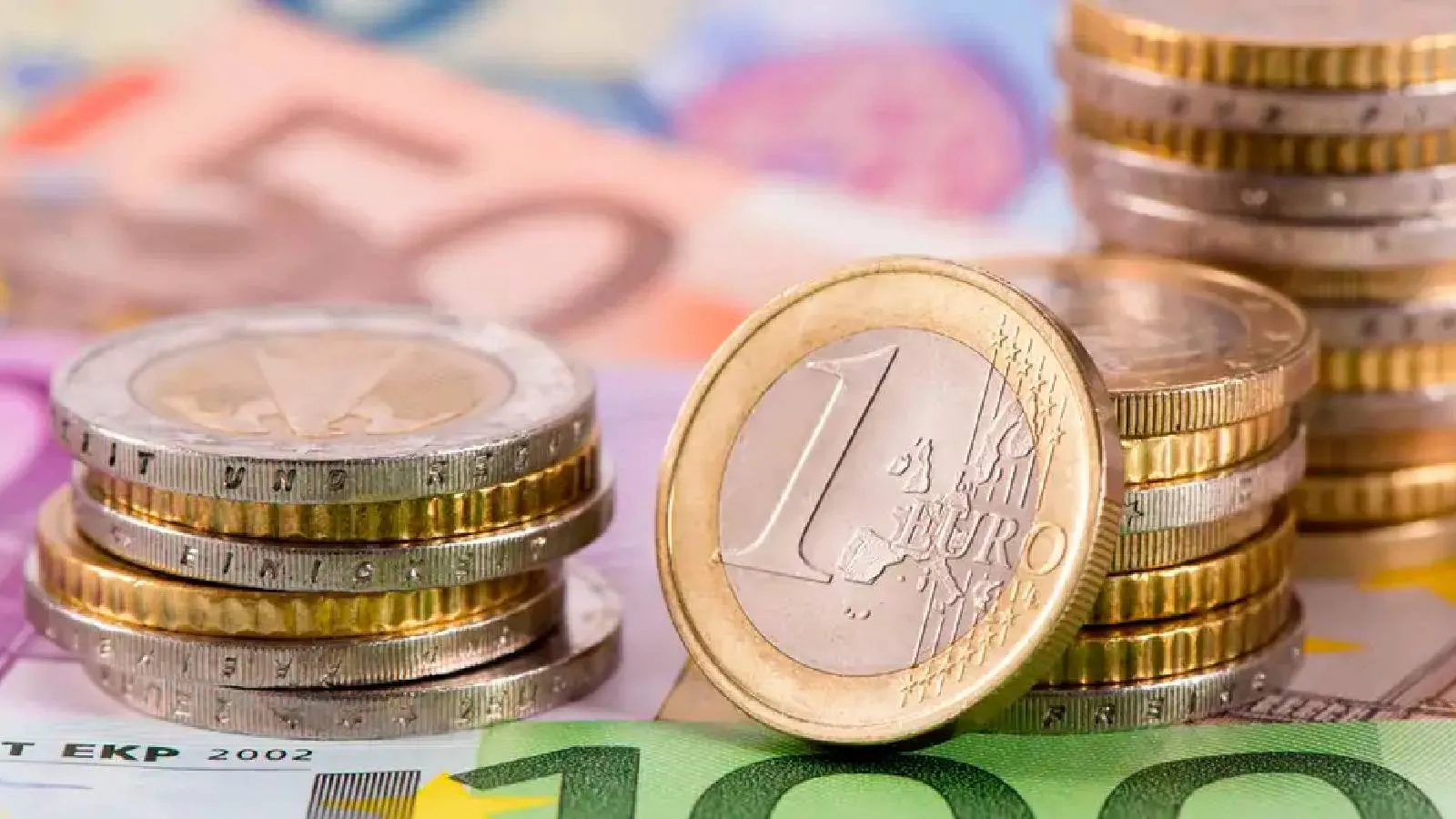 Almanya'da bütçe açığı 127 milyar euroya çıktı