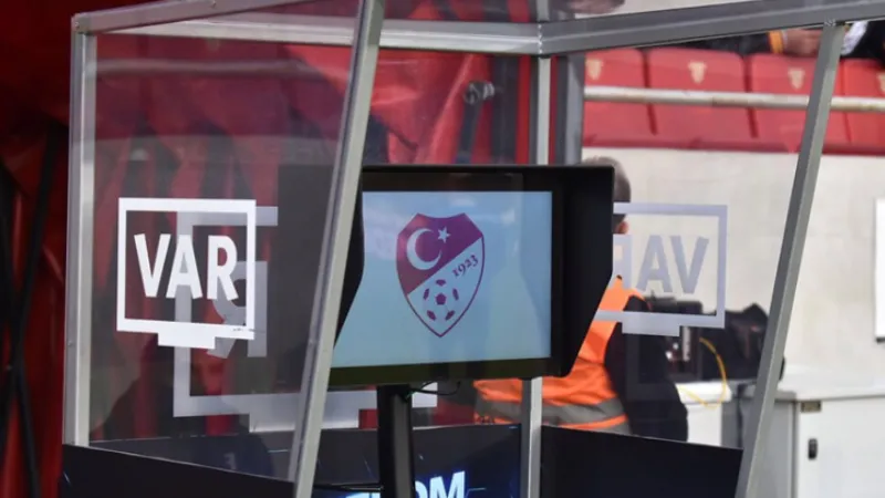 Derbinin VAR hakemi belli oldu!