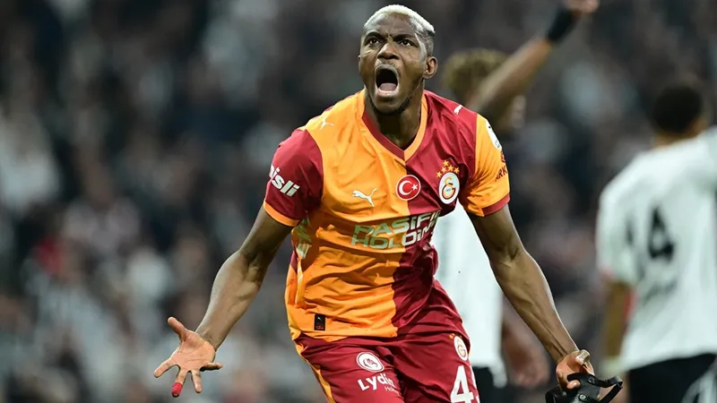Victor Osimhen, Fenerbahçe derbisinde ilk 11'e