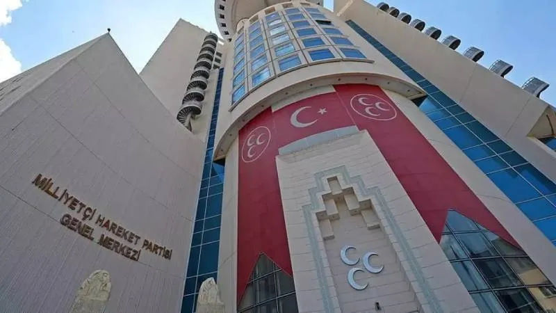 #SONDAKİKA

İstanbul ve Kütahya'nın ardından MHP Eskişehir İl Teşkilatı da feshedildi