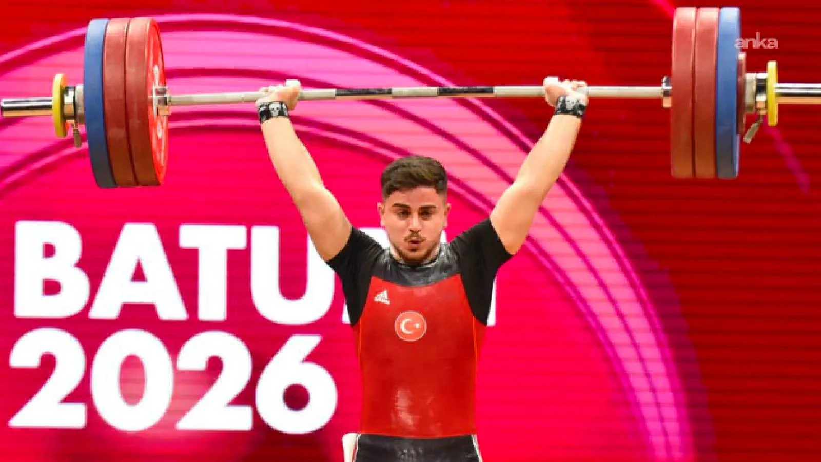 Kaan Kahriman'dan gümüş madalya, Türkiye madalya sıralamasında zirvede