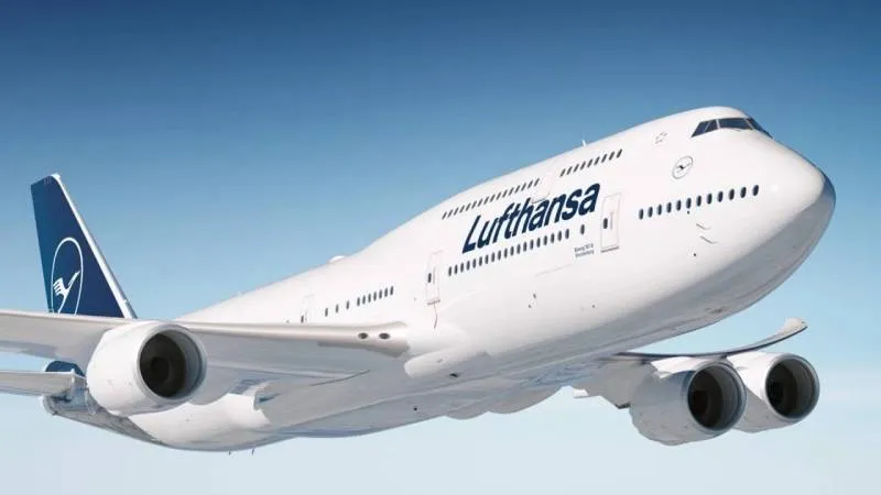 Lufthansa'da kriz büyüyor: Pilotların ardından kabin personeli de grev kararı aldı, yüzlerce uçuş iptal edildi!