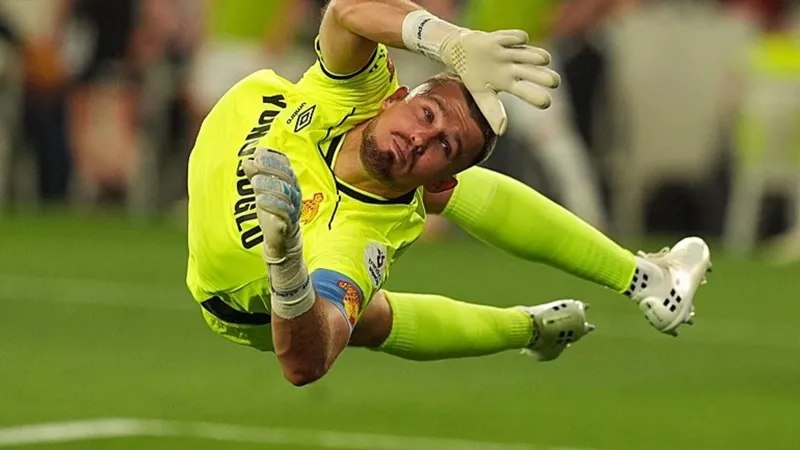 Mateusz Lis ülkesine dönüyor