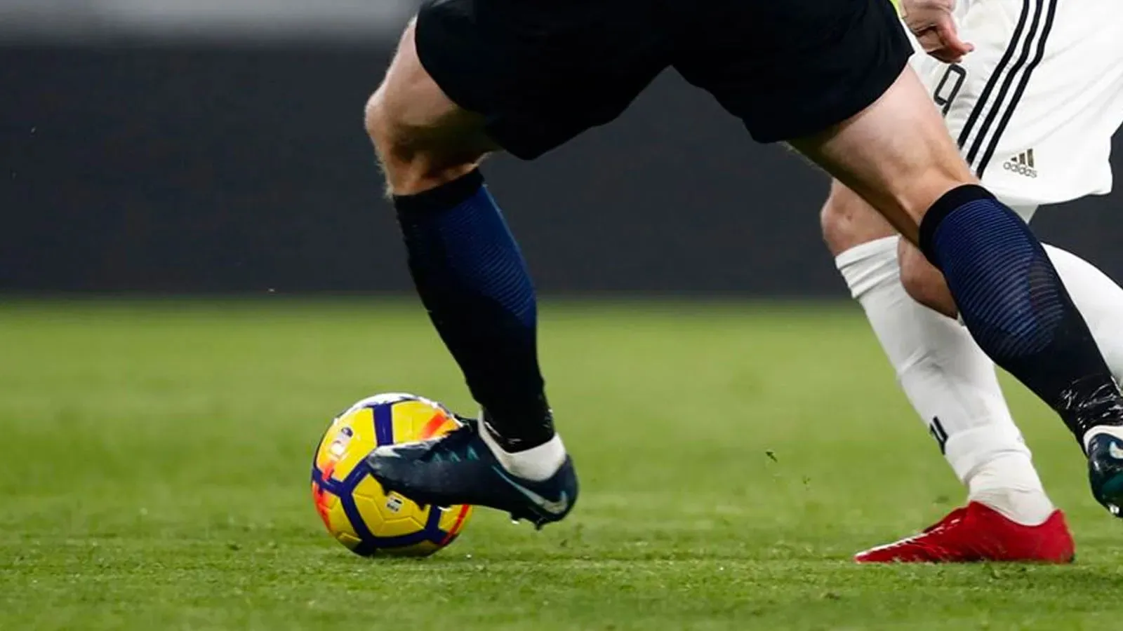 Gençlik ve Spor Bakanlığı'ndan İstanbul'daki amatör futbol kulüplerine 180 milyon lira destek