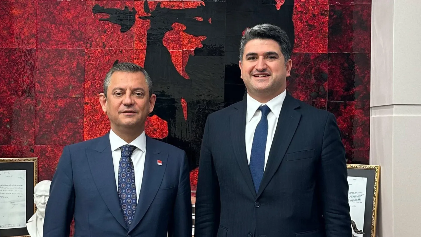 Özgür Özel’den Ataşehir tutuklamalarına tepki: "19 Mart Darbecileri"nin son hedefi Onursal Adıgüzel ve yol arkadaşlarımız oldu!