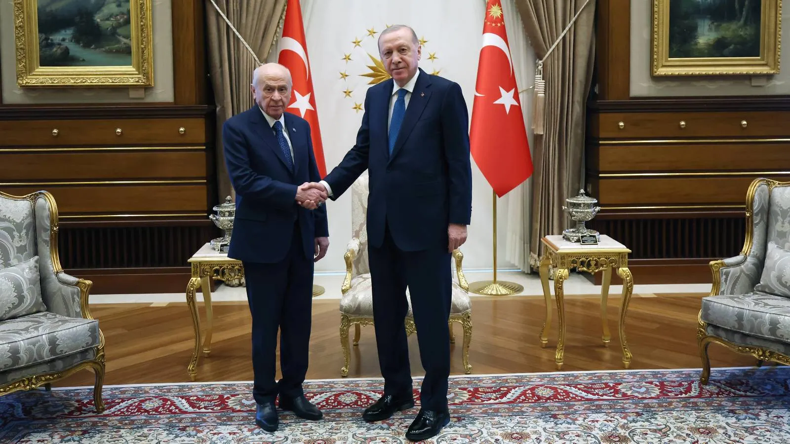 Beştepe'de kritik zirve: Erdoğan-Bahçeli görüşmesi sona erdi