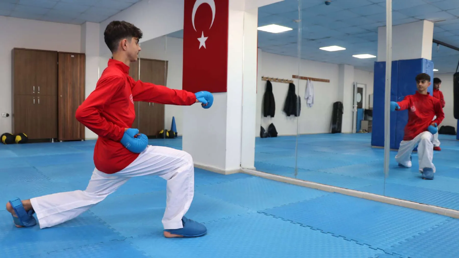 Türkiye Yıldızlar Karate Şampiyonası’nda 13 yaşındaki Ali Akif Kaymaz birinci oldu