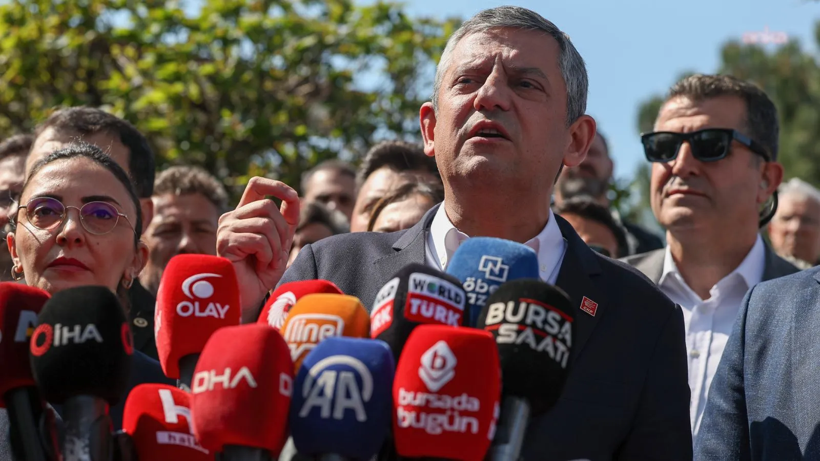 Özgür Özel: En geniş ara seçime de varım; ne kadar genişletmek istiyorlarsa orada varım, hodri meydan!