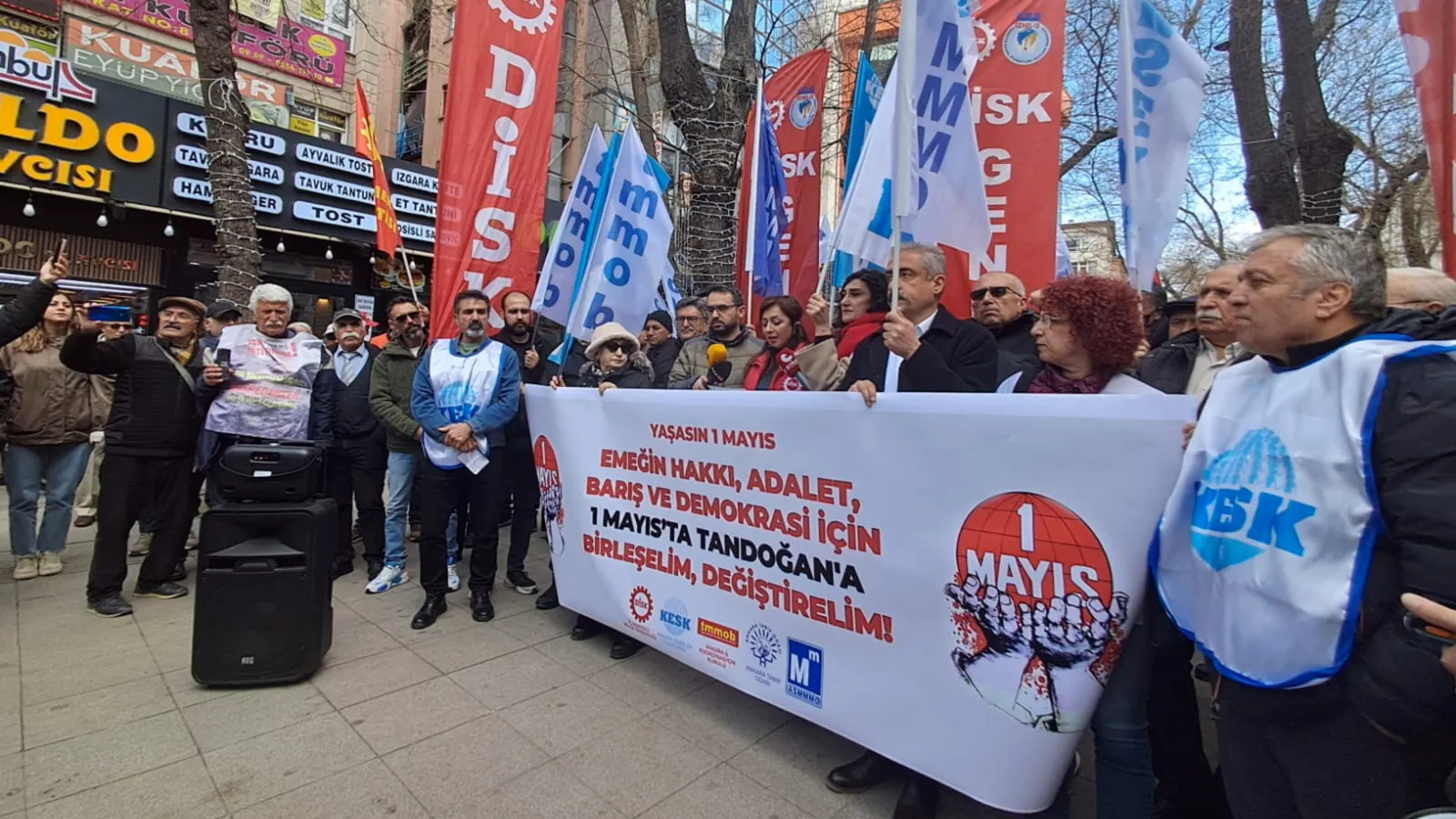 Sendikalardan Ankara'da 1 Mayıs çağrısı: Karanlık tabloya karşı tek başına kurtuluş olmadığını bilelim!