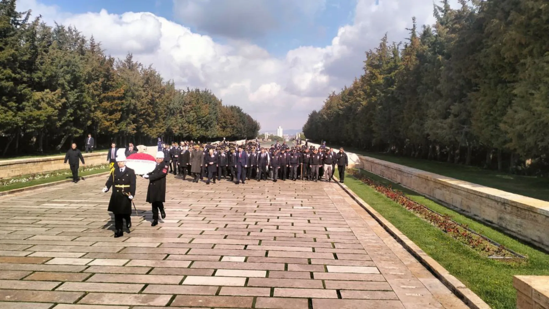 Türk Polis Teşkilatı'nın 181'inci kuruluş yılı: Emniyet teşkilatı Anıtkabir'de