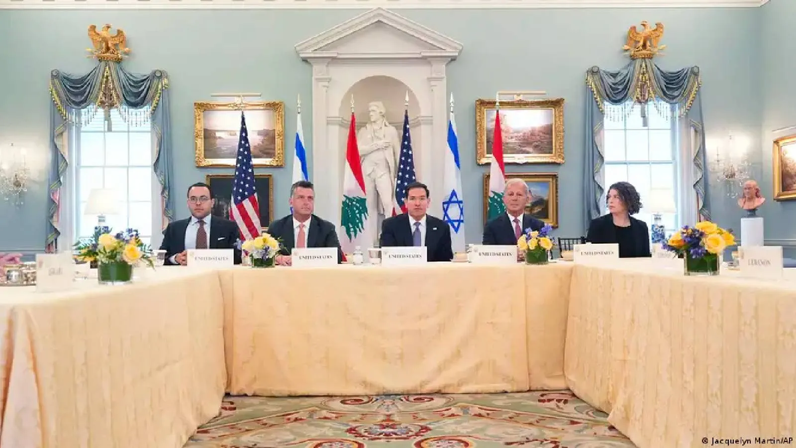 İsrail ile Lübnan 40 yıl sonra görüşüyor: Masada neler var?