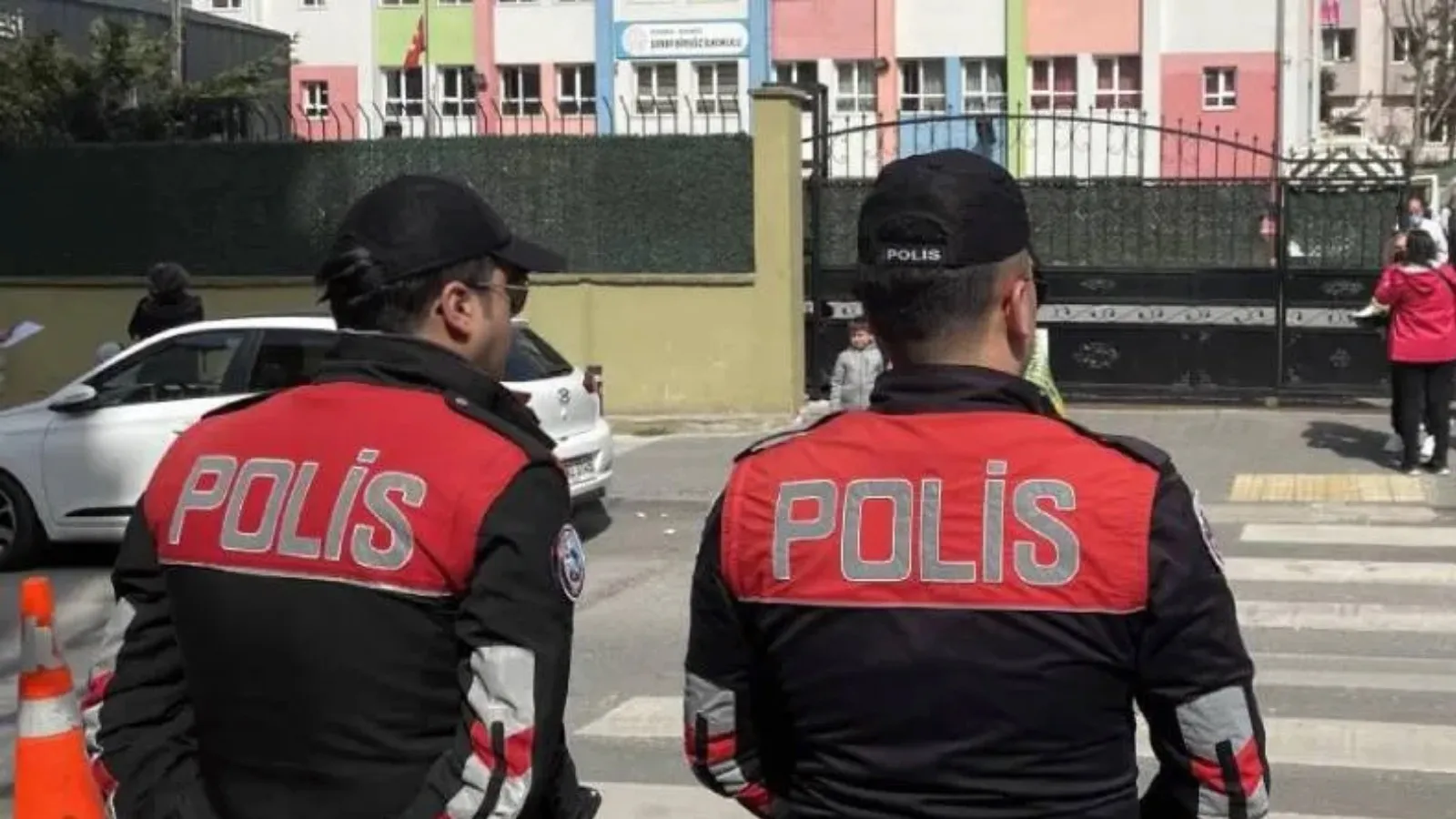 Kahramanmaraş ve Şanlıurfa'daki saldırılar ardından yeni dönem: İçişleri Bakanlığı'ndan 81 ile okul güvenliği genelgesi