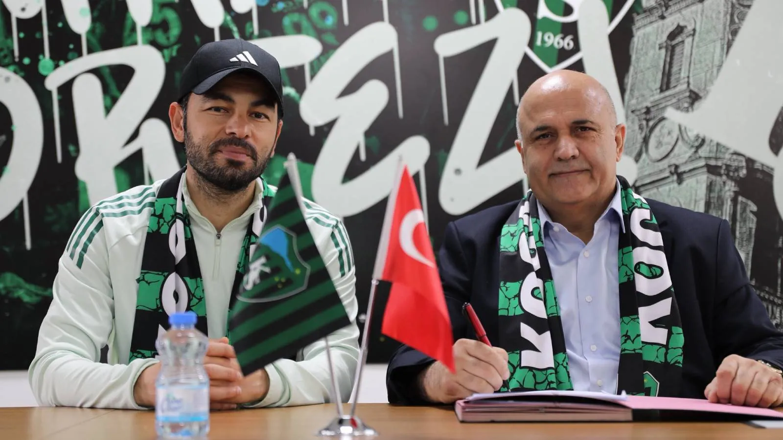 Kocaelispor, Selçuk İnan'la sözleşme yeniledi
