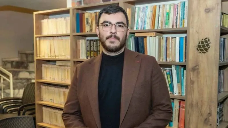 Tutuklu gazeteci İsmail Arı: Sayısız çarka somak soktuğum için cezaevindeyim!