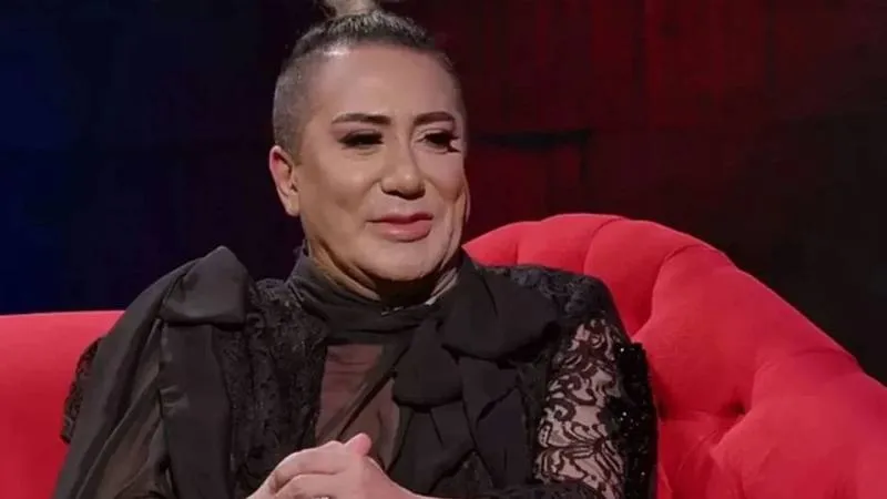 Murat Övüç: Üst düzey insanlardan ihtar aldığım için artık smokin giyeceğim, makyaj yapmayacağım