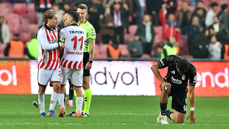 Spor yazarları Samsunspor-Beşiktaş maçını değerlendirdi: Yönetim şampiyonluk istiyorsa, ilk iş olarak yeni hoca bulmalı