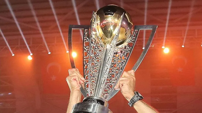 Şampiyonluk yarışı kızıştı; işte kalan maçlar!