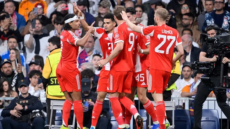 Şampiyon Bayern Münih'ten tarihi geri dönüş: 3-0 geriye düştüğü maçta Mainz'ı 30 dakikada yıktı